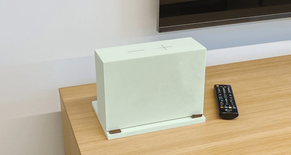 prototype MYND lors du test d'utilisation sur un buffet